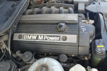 BMW S52B32-Motor